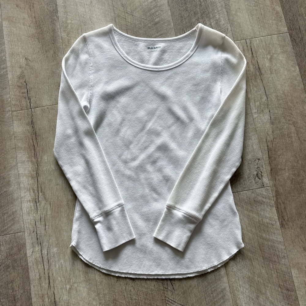 Old Navy Women's Classic White Long Sleeve Tee